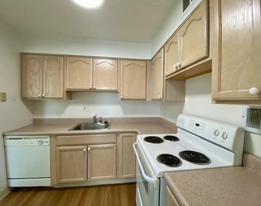 53 Academy Avenue - Photo Thumbnail 10