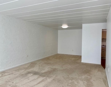 53 Academy Avenue - Photo Thumbnail 11
