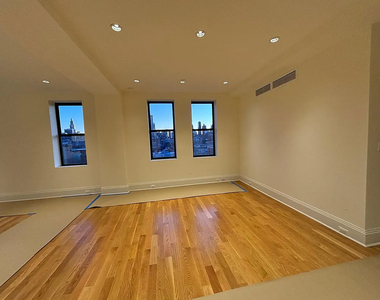 West 81st Street - Photo Thumbnail 10