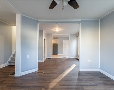863 W Main Street - Photo Thumbnail 10