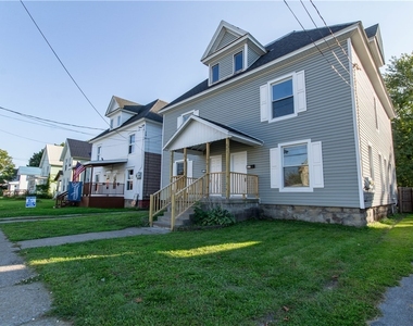 863 W Main Street - Photo Thumbnail 3