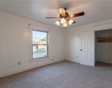 863 W Main Street - Photo Thumbnail 27
