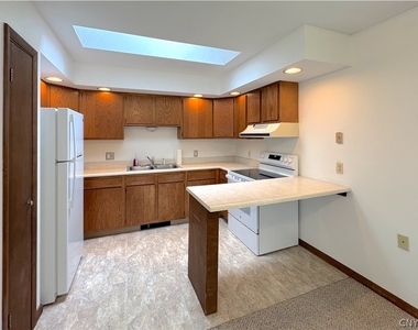55 White Street - Photo Thumbnail 13