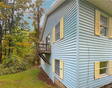 55 White Street - Photo Thumbnail 1