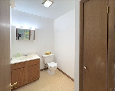 55 White Street - Photo Thumbnail 18