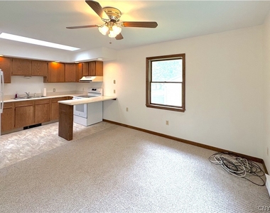 55 White Street - Photo Thumbnail 12