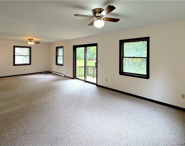 55 White Street - Photo Thumbnail 6