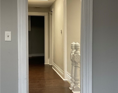 609 State Street - Photo Thumbnail 12