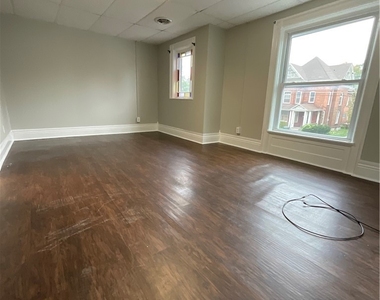 609 State Street - Photo Thumbnail 11