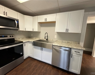 609 State Street - Photo Thumbnail 16
