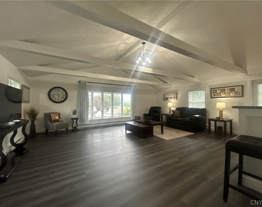 4 Center Terrace - Photo Thumbnail 5