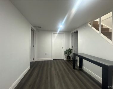 4 Center Terrace - Photo Thumbnail 22