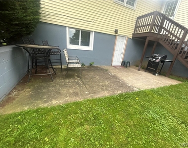 4 Center Terrace - Photo Thumbnail 2