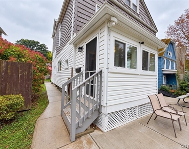 107 Ross Place - Photo Thumbnail 2