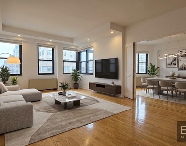 East 86th Street - Photo Thumbnail 5