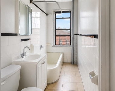 1544 Gillespie Avenue - Photo Thumbnail 3