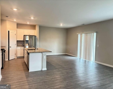 243 Grey Falcon Avenue - Photo Thumbnail 1