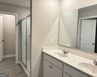 243 Grey Falcon Avenue - Photo Thumbnail 4
