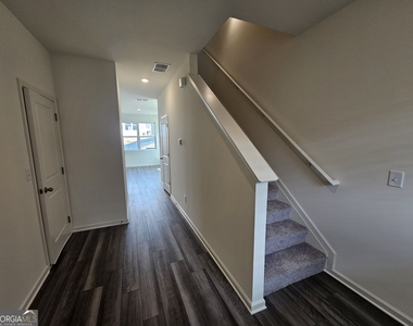3513 Condor Court Sw - Photo Thumbnail 1