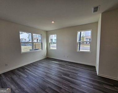 3513 Condor Court Sw - Photo Thumbnail 2