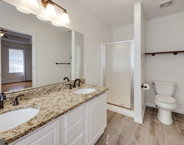 1021 Jessica Way - Photo Thumbnail 28