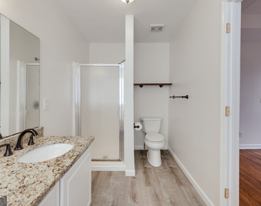 1021 Jessica Way - Photo Thumbnail 27