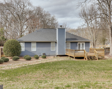 1021 Jessica Way - Photo Thumbnail 37