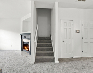 8260 Oakley Circle - Photo Thumbnail 18