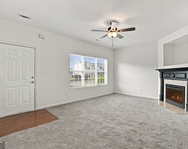 8260 Oakley Circle - Photo Thumbnail 5