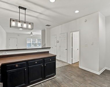 8260 Oakley Circle - Photo Thumbnail 15