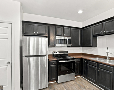 8260 Oakley Circle - Photo Thumbnail 11