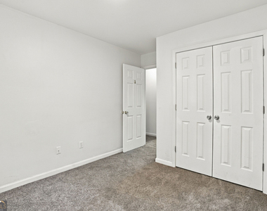 8260 Oakley Circle - Photo Thumbnail 23