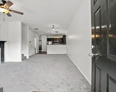 8260 Oakley Circle - Photo Thumbnail 3