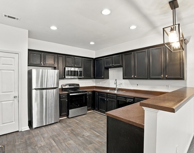 8260 Oakley Circle - Photo Thumbnail 10