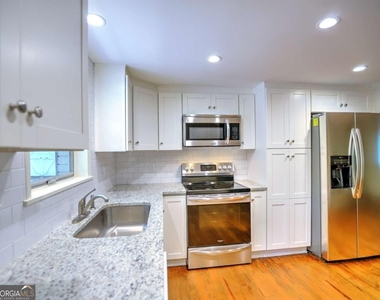 5465 Honeysuckle Trail - Photo Thumbnail 4