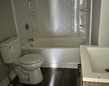 6 Windsor Drive - Photo Thumbnail 6