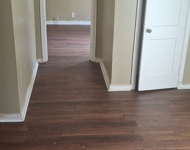 216 Alabama Street - Photo Thumbnail 5
