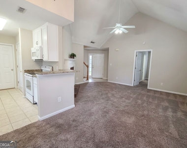 613 N Fairfield Drive - Photo Thumbnail 9