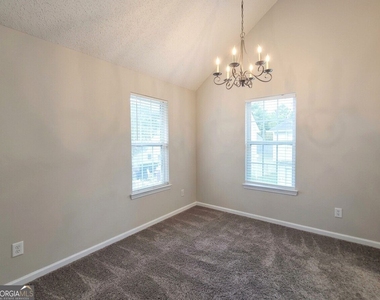 613 N Fairfield Drive - Photo Thumbnail 5