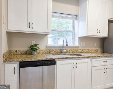 613 N Fairfield Drive - Photo Thumbnail 7