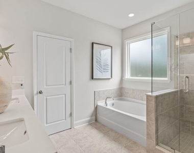 5015 Kennison Way - Photo Thumbnail 17