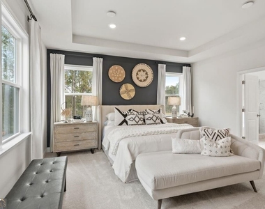 5015 Kennison Way - Photo Thumbnail 15