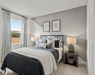 5015 Kennison Way - Photo Thumbnail 18