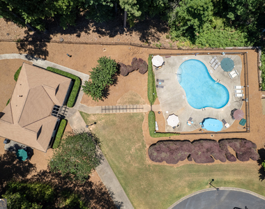 1120 Highland Bluff Drive Se - Photo Thumbnail 33