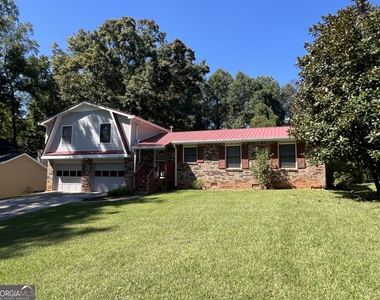 4101 Springlake Circle - Photo Thumbnail 18