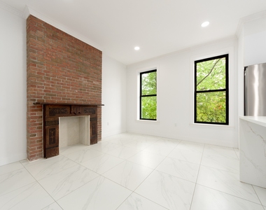 533 Madison Street - Photo Thumbnail 8