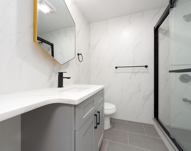 533 Madison Street - Photo Thumbnail 15