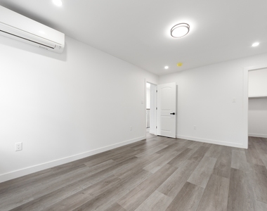 533 Madison Street - Photo Thumbnail 7