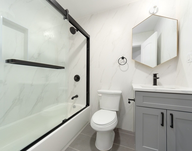 533 Madison Street - Photo Thumbnail 14