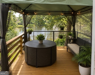 7953 Woodlake Drive - Photo Thumbnail 5